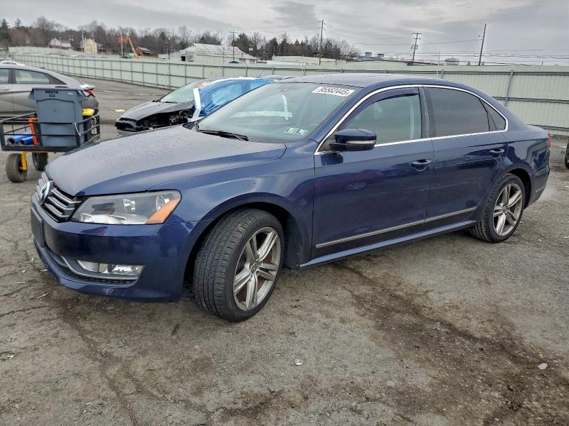 VOLKSWAGEN PASSAT SE 2015 with VIN 1VWBT7A38FC003153 - Photo from auction