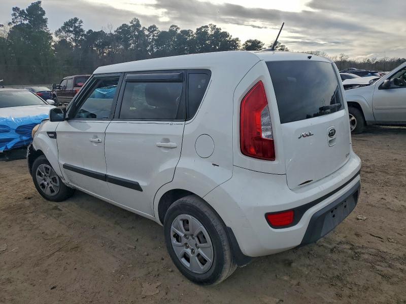 Photo 2 from auction – 2012 KIA SOUL with VIN KNDJT2A57C7445347