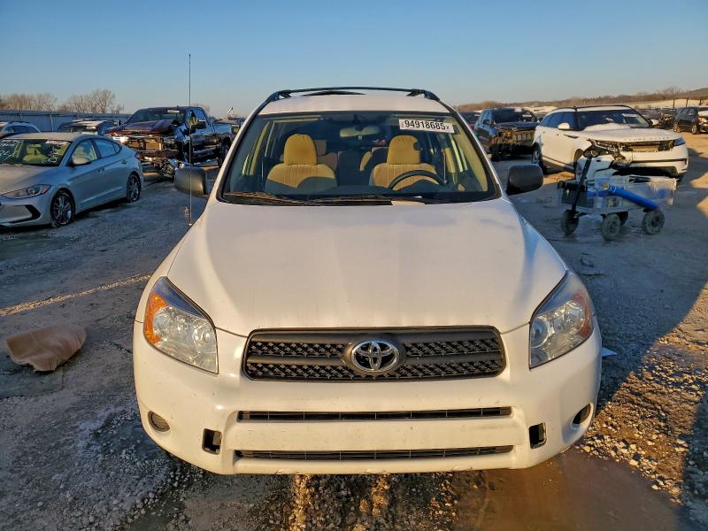 Photo 5 from auction – 2006 TOYOTA RAV4 with VIN JTMBD33V666020779