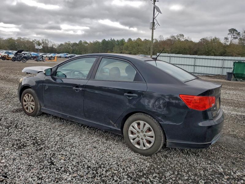 Zdjęcie 2 z aukcji – 2010 KIA FORTE EX z VIN KNAFU4A22A5859162