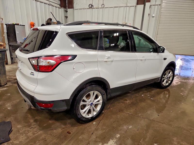 Photo 3 from auction – 2018 FORD ESCAPE SEL with VIN 1FMCU9HD8JUB13696