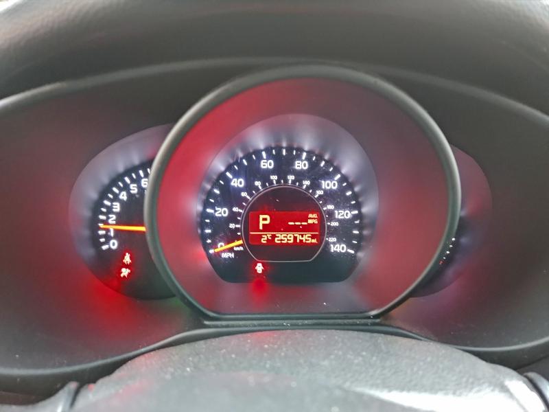 Photo 9 from auction – 2015 KIA SOUL with VIN KNDJN2A29F7803892