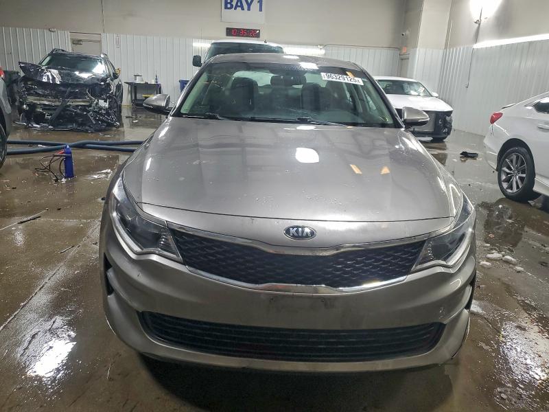 Photo 5 from auction – 2016 KIA OPTIMA LX with VIN 5XXGT4L33GG097772