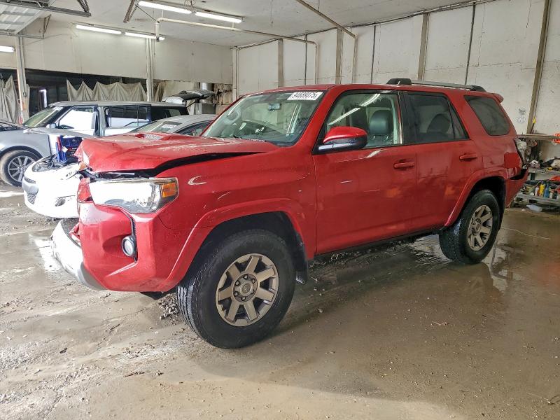 Фото 1 с аукциона – 2016 TOYOTA 4RUNNER SR с VIN JTEBU5JR2G5300901