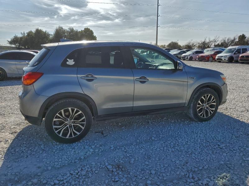 Photo 3 from auction – 2017 MITSUBISHI OUTLANDER with VIN JA4AP3AU3HZ056597