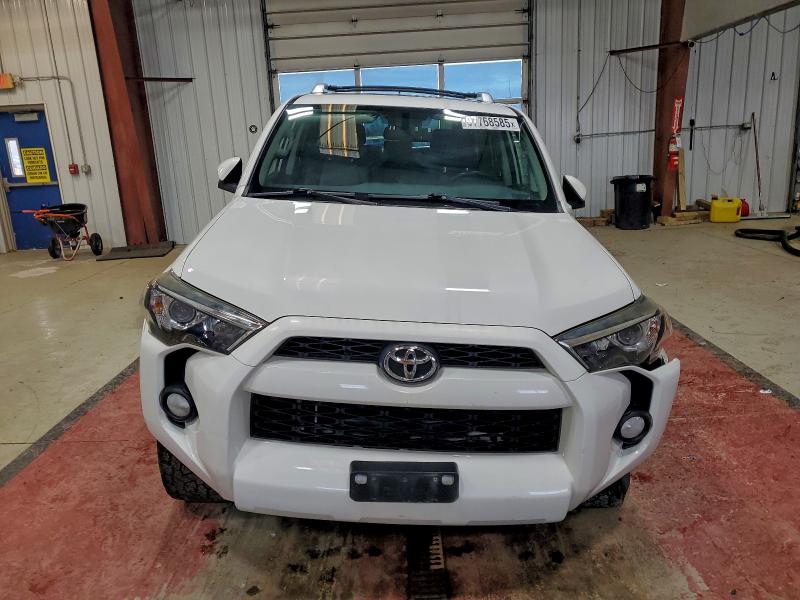 Photo 5 from auction – 2016 TOYOTA 4RUNNER SR with VIN JTEBU5JR1G5350009