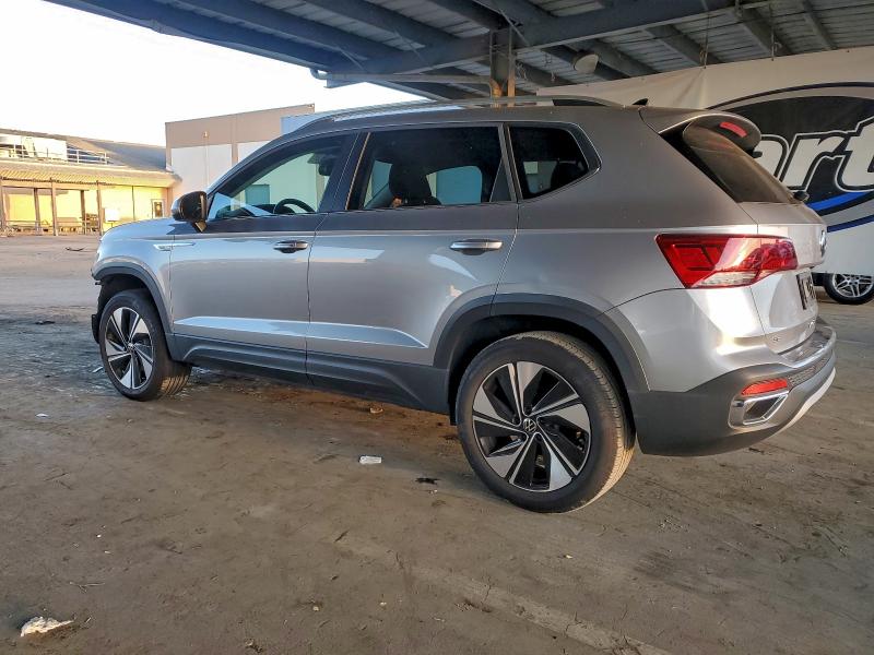 Photo 2 from auction – 2024 VOLKSWAGEN TAOS with VIN 3VVVX7B29RM028089