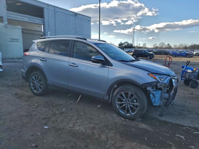 Photo 4 from auction – 2018 TOYOTA RAV4 LIMIT with VIN JTMDFREVXJJ192435