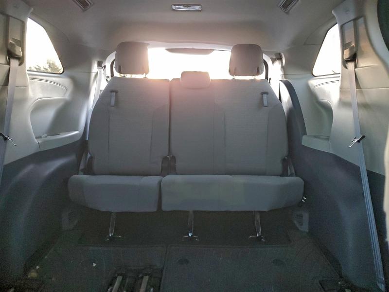 Photo 10 from auction – 2021 TOYOTA SIENNA LE with VIN 5TDKSKFC0MS026956
