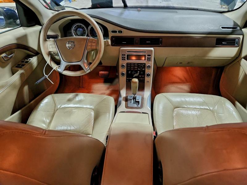 Photo 8 from auction – 2011 VOLVO S80 T6 with VIN YV1902AH2B1146334