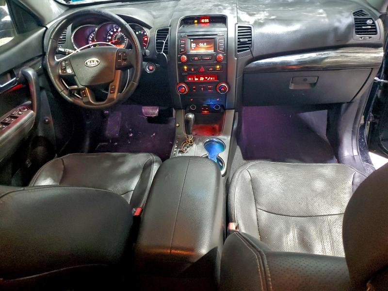 Photo 8 from auction – 2013 KIA SORENTO with VIN 5XYKU3A28DG413590