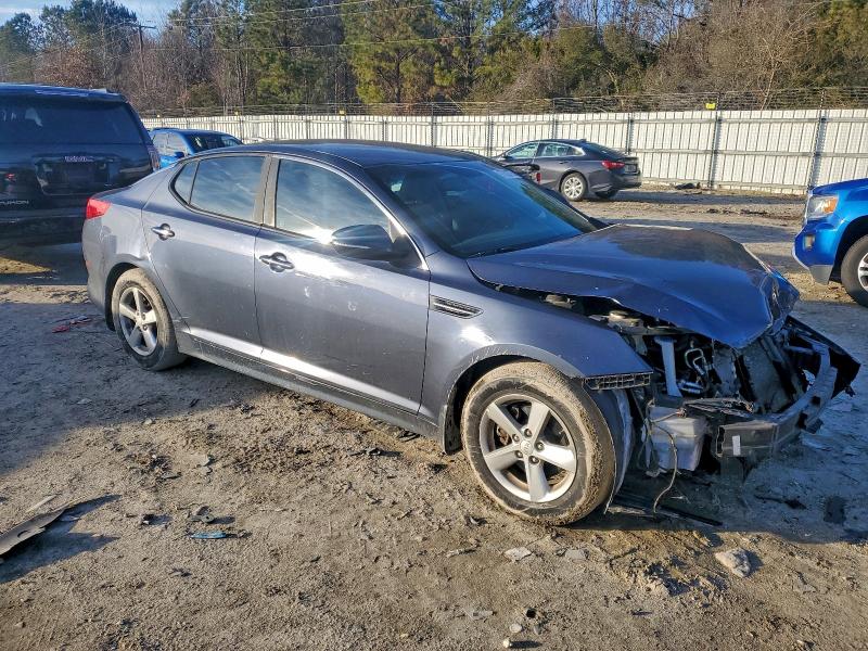 Photo 4 from auction – 2015 KIA OPTIMA LX with VIN 5XXGM4A72FG388068
