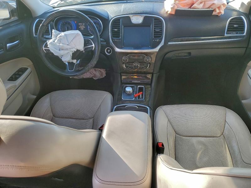 Photo 8 from auction – 2015 CHRYSLER 300C with VIN 2C3CCAEG9FH786132