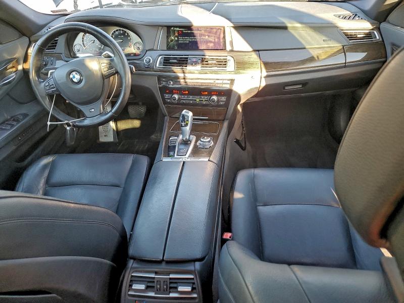 Photo 8 from auction – 2013 BMW 740 I with VIN WBAYA6C59DC995373