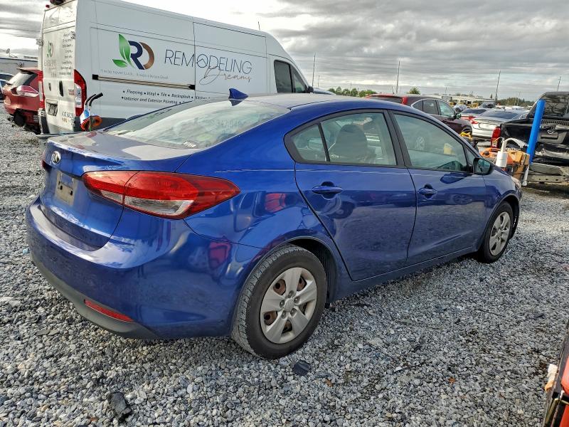 Photo 3 from auction – 2018 KIA FORTE LX with VIN 3KPFK4A76JE196736