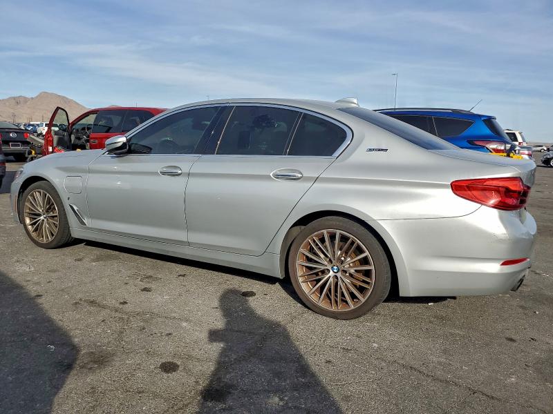 Photo 2 from auction – 2018 BMW 530XE with VIN WBAJB1C5XJG624230