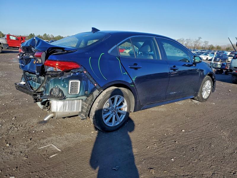 Photo 3 from auction – 2023 TOYOTA COROLLA LE with VIN JTDBCMFE5PJ005600