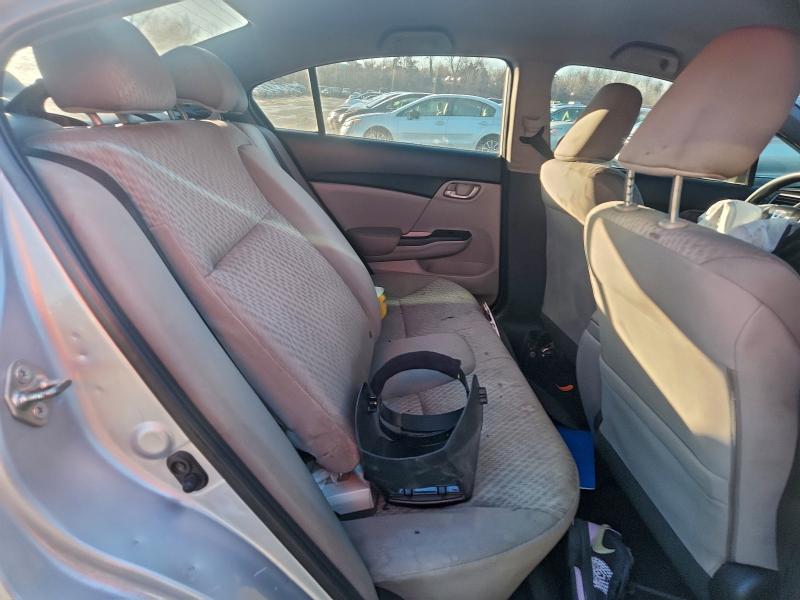 Photo 10 from auction – 2015 HONDA CIVIC LX with VIN 19XFB2F52FE216032