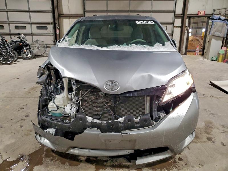 Photo 5 from auction – 2012 TOYOTA SIENNA LE with VIN 5TDKK3DC3CS181377