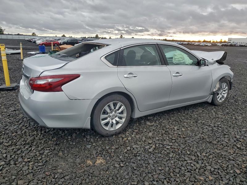 Photo 3 from auction – 2018 NISSAN ALTIMA 2.5 with VIN 1N4AL3AP1JC474554