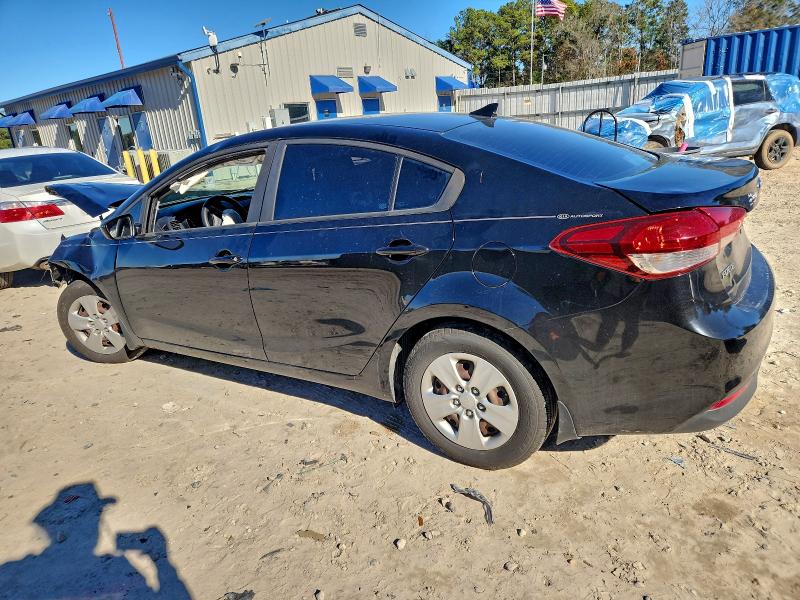 Photo 2 from auction – 2017 KIA FORTE LX with VIN 3KPFK4A70HE153570