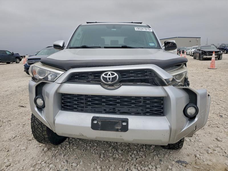 Photo 5 from auction – 2017 TOYOTA 4RUNNER SR with VIN JTEZU5JR4H5156168