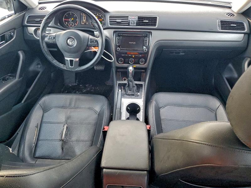 Photo 8 from auction – 2014 VOLKSWAGEN PASSAT SE with VIN 1VWBN7A32EC093182