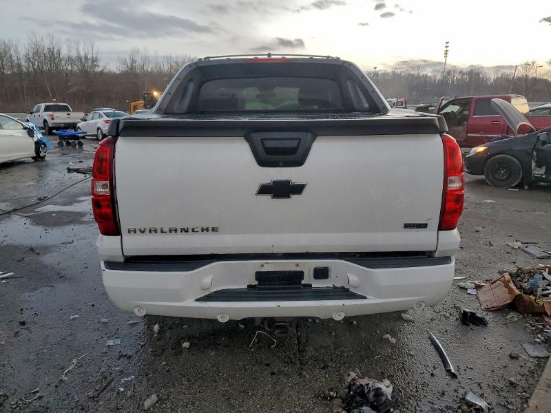 Photo 6 from auction – 2012 CHEVROLET AVALANCHE with VIN 3GNTKGE72CG174844
