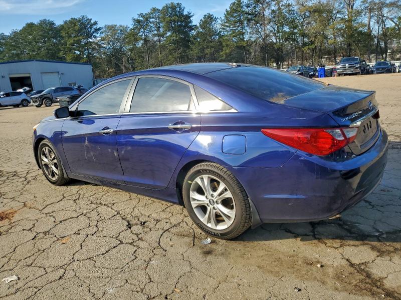 Photo 2 from auction – 2013 HYUNDAI SONATA SE with VIN 5NPEC4AC8DH604949