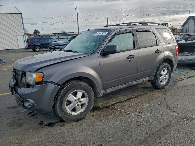 FORD ESCAPE XLT 2011 مع رقم تعريف المركبة 1FMCU9D77BKB61249 - صورة من المزاد