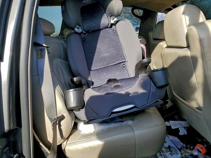 Photo 11 from auction – 2002 CHEVROLET SUBURBAN K with VIN 1GNFK16Z22J127045