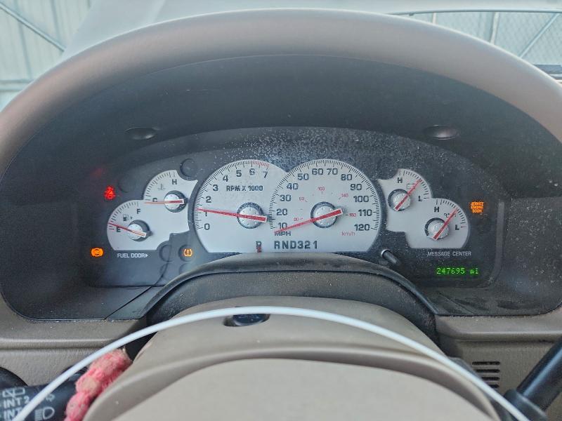 Photo 9 from auction – 2005 MERCURY MOUNTAINEER with VIN 4M2DU86W65UJ02056