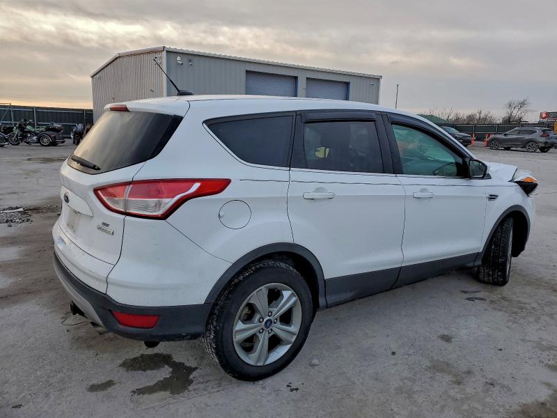 Photo 3 from auction – 2015 FORD ESCAPE SE with VIN 1FMCU0G90FUB64349