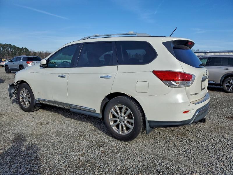 Photo 2 from auction – 2015 NISSAN PATHFINDER with VIN 5N1AR2MM7FC618034