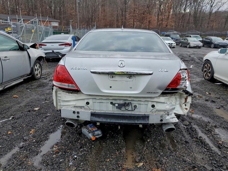 Photo 6 from auction – 2006 ACURA RL with VIN JH4KB16546C004666