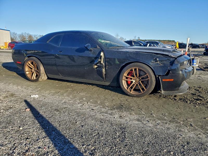 Photo 4 from auction – 2023 DODGE CHALLENGER with VIN 2C3CDZC90PH633804