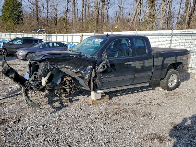 CHEVROLET SILVERADO 2012 with VIN 1GCRKSE72CZ106100 - Photo from auction