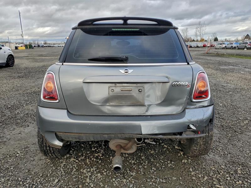 Photo 6 from auction – 2009 MINI COOPER S with VIN WMWMF73569TT95830
