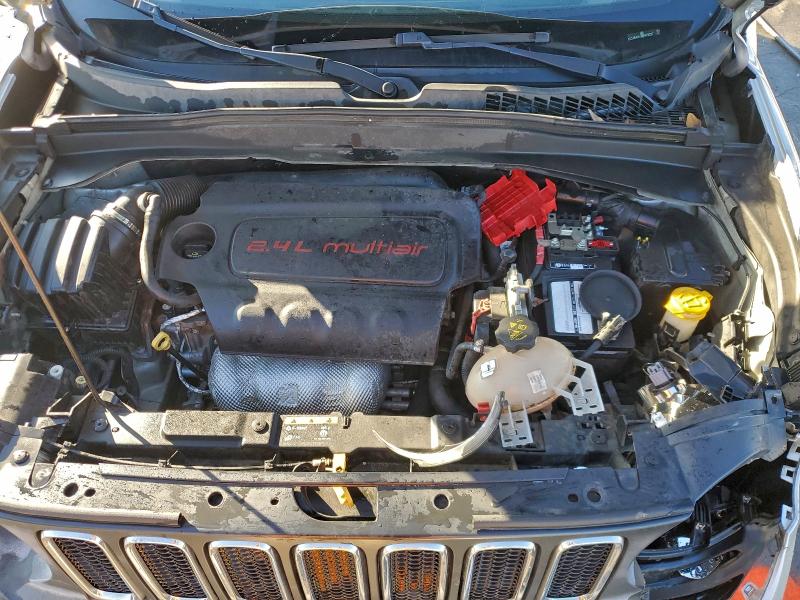 Photo 12 from auction – 2018 JEEP RENEGADE S with VIN ZACCJBAB6JPH79227