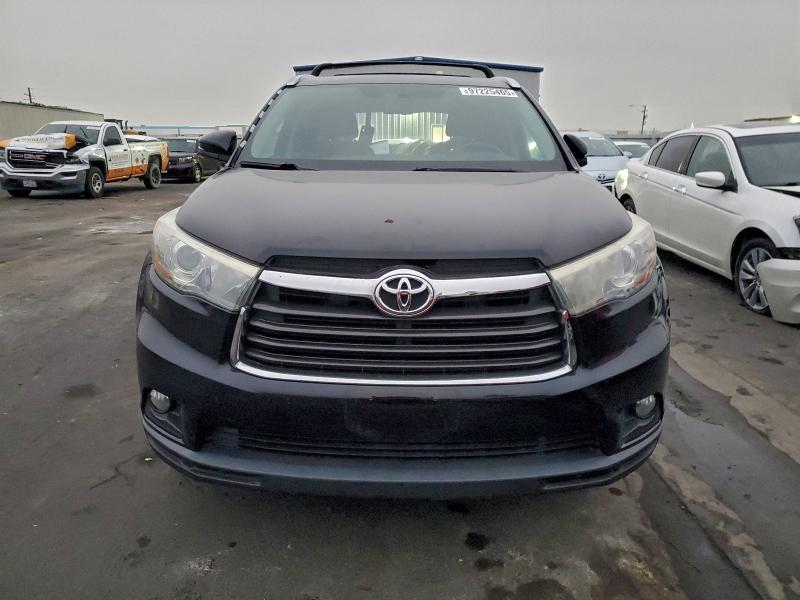Photo 5 from auction – 2015 TOYOTA HIGHLANDER with VIN 5TDJKRFH6FS146568