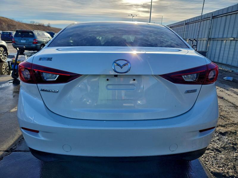 Photo 6 from auction – 2018 MAZDA 3 SPORT with VIN 3MZBN1U77JM274945