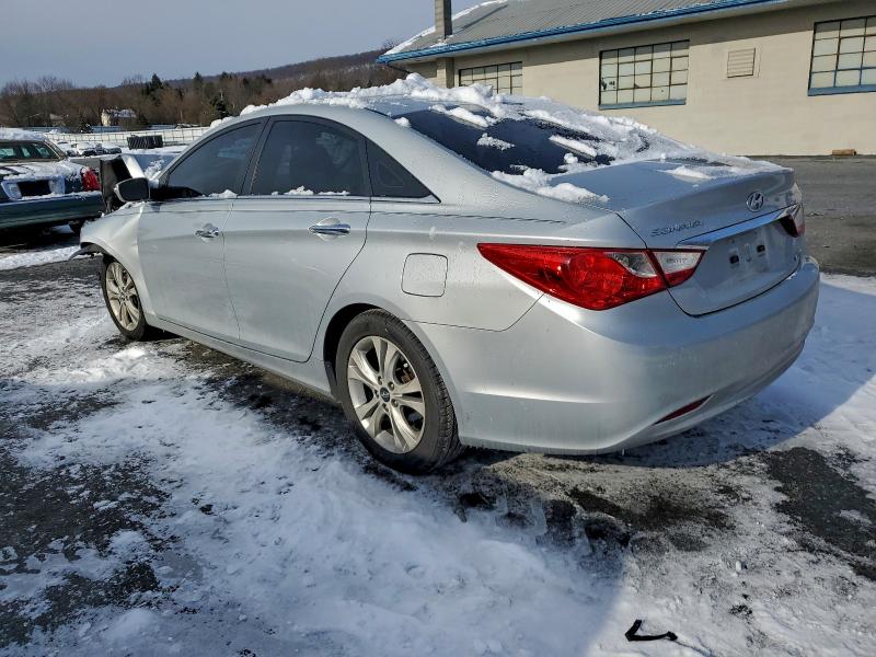Photo 2 from auction – 2011 HYUNDAI SONATA SE with VIN 5NPEC4AC3BH080087