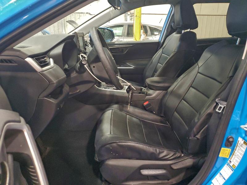 Photo 7 from auction – 2021 TOYOTA RAV4 LE with VIN 4T3M6RFV2MU008559