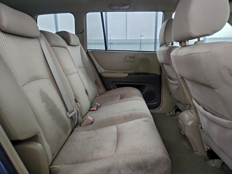 Photo 10 from auction – 2005 TOYOTA HIGHLANDER with VIN JTEGP21A050045326