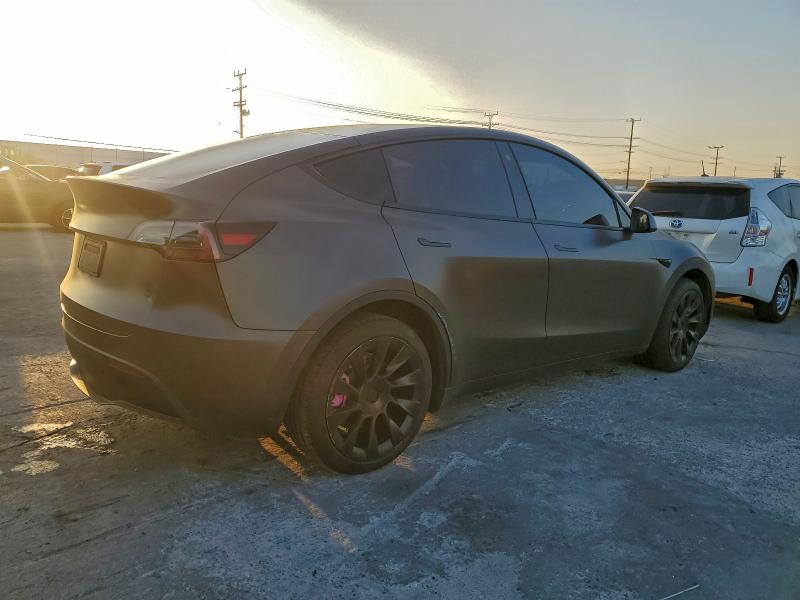 Photo 3 from auction – 2022 TESLA MODEL Y with VIN 7SAYGDEE6NF331395