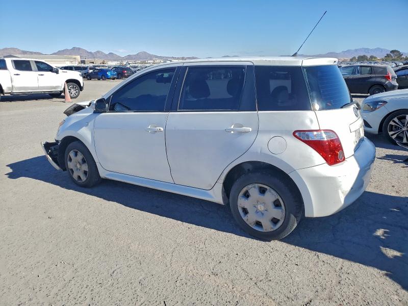 Photo 2 from auction – 2006 TOYOTA SCION XA with VIN JTKKT624560130148