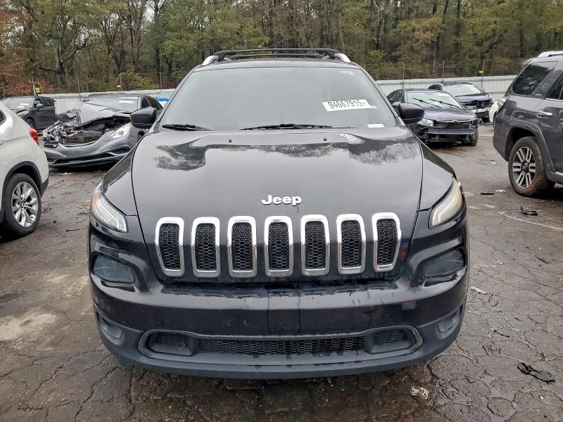 Photo 5 from auction – 2018 JEEP CHEROKEE L with VIN 1C4PJLLB4JD540245