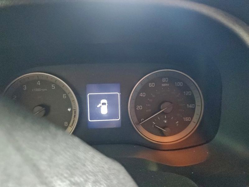 Photo 9 from auction – 2016 HYUNDAI TUCSON SE with VIN KM8J23A48GU144699