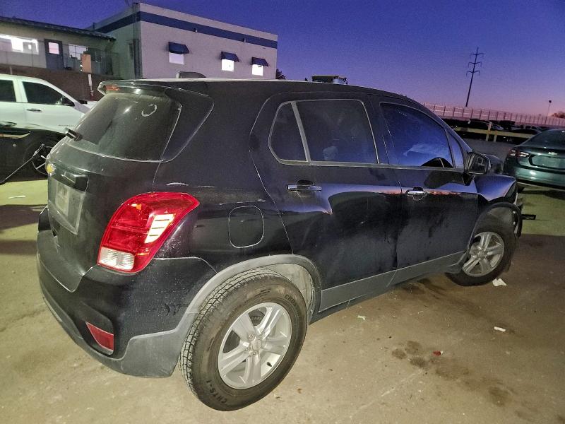 Photo 3 from auction – 2020 CHEVROLET TRAX LS with VIN KL7CJKSB5LB022697