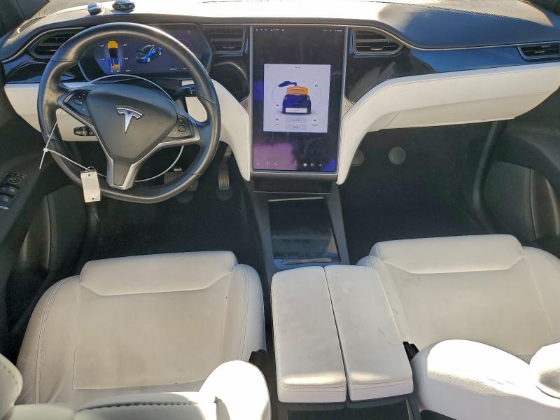 Photo 8 from auction – 2018 TESLA MODEL X with VIN 5YJXCBE23JF142681
